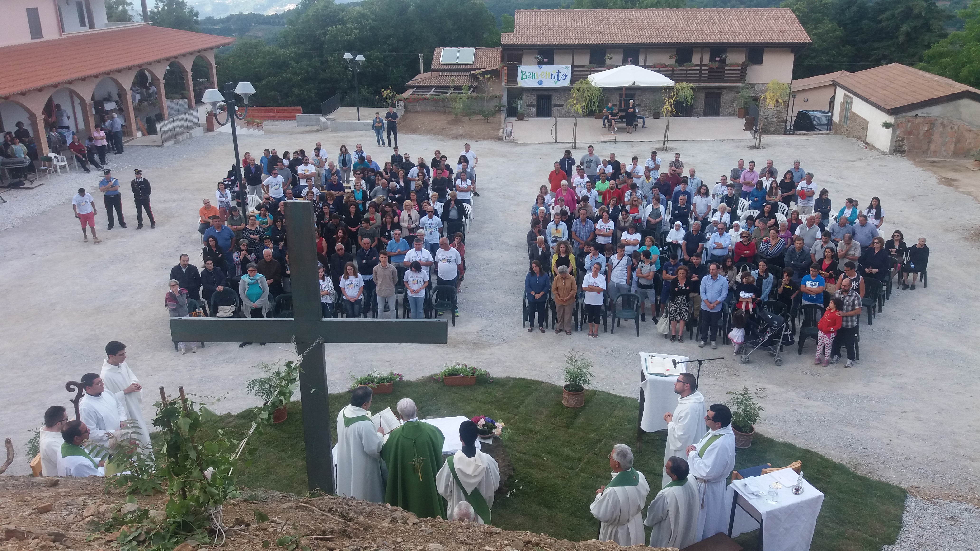 Inaugurata la Fazenda da Esperança femminile a Conflenti con i fondatori e il gruppo Gen Verde