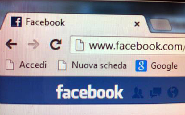 Lamezia: Tenta estorsione su facebook, denunciato