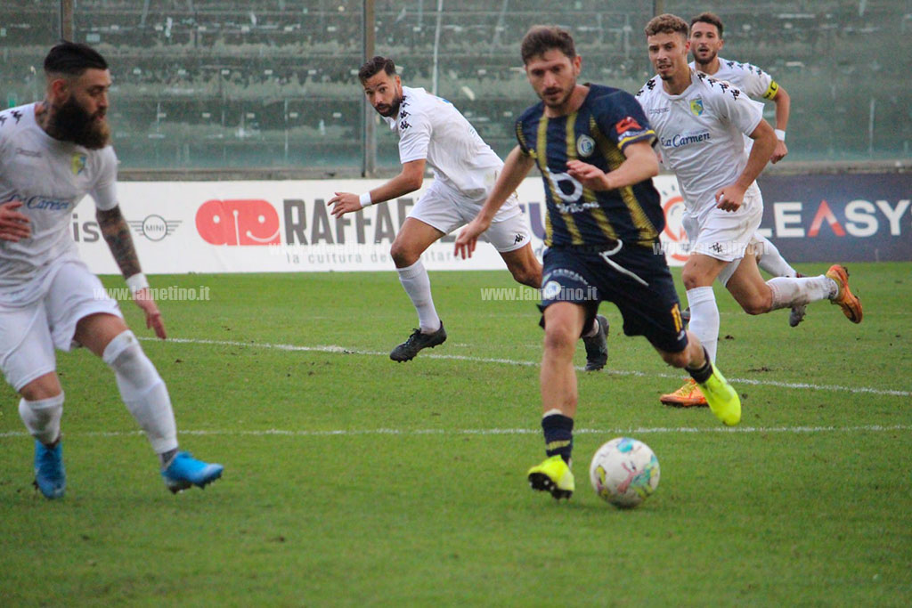 fc-lamef-89f4-db1f0135e609_9b929.jpg