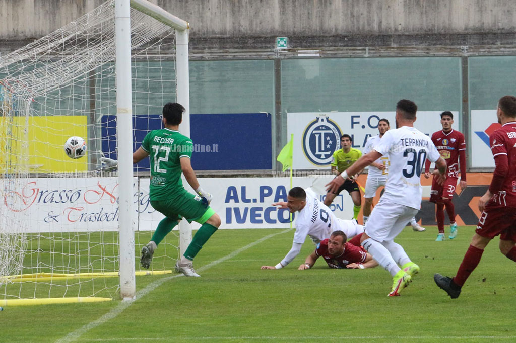 Serie D, mister Campilongo: "Terzo posto ancora possibile per Fc Lamezia, ci crediamo ma dobbiamo vincere prossime 2 partite"