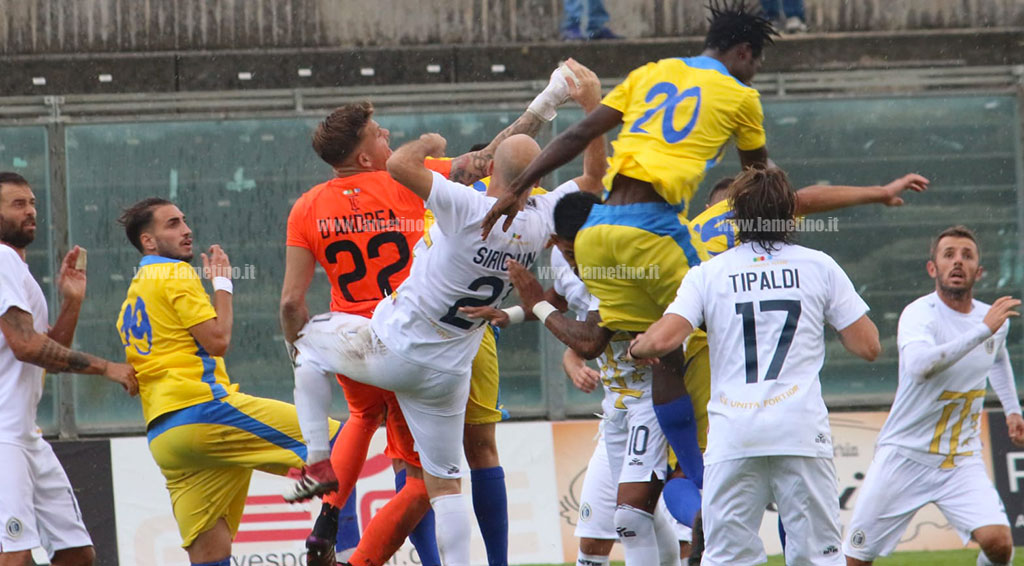 L'Fc Lamezia Terme batte il Licata e accorcia a -3 dalla vetta