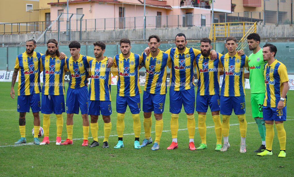 Fc Lamezia: “La società ha deciso di rinunciare al campionato in corso”
