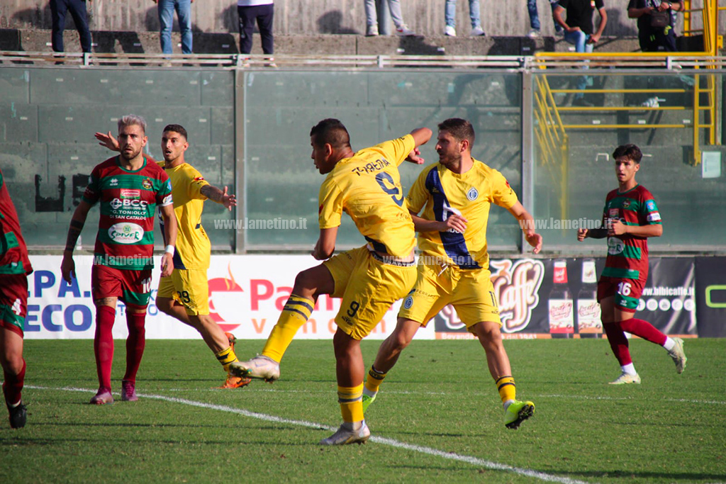 L'Fc Lamezia supera la Sancataldese al 97' e resta a punteggio pieno assieme al Catania