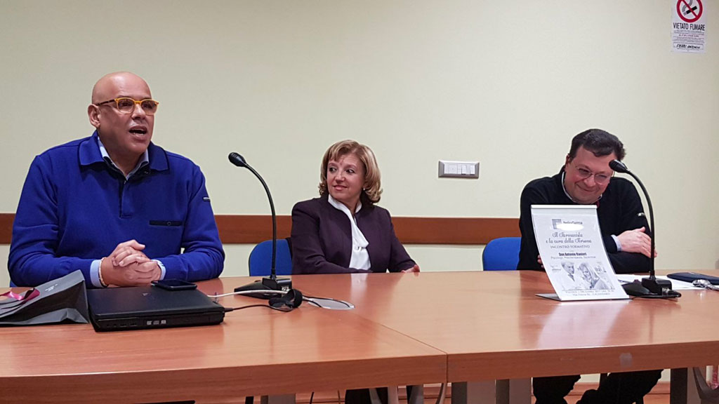 Lo psicologo in farmacia “Un servizio per il benessere psicologico”, incontro a Catanzaro