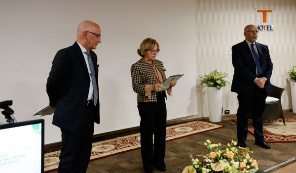 Lamezia, la conclusione del convegno di Federfarma Catanzaro su farmacia: snodo essenziale del nuovo modello di assistenza