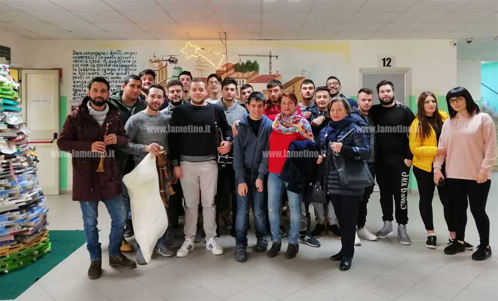 Lamezia, i suoni del Reventino all'IIS Polo tecnologico con gli amici di "Felici & Conflenti"