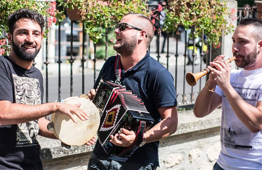 Felici & Conflenti approda in Bretagna al Festival internazionale canti tradizione marittima