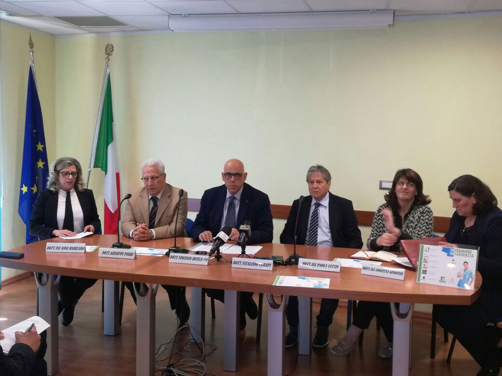 Parte il progetto "L’infermiere in farmacia": Federfarma Catanzaro lancia assistenza a domicilio