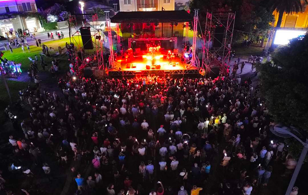festa_9e3d7.jpg