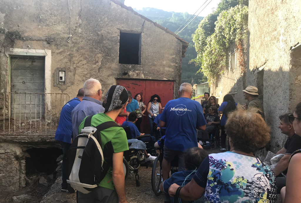 Festival delle erranze a Panetti di Platania con la "Lucky Friends" e "Il Girasole"