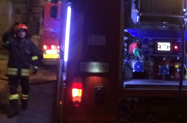 Lamezia, auto in fiamme nella notte a Sant’Eufemia