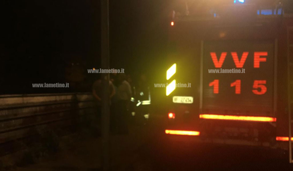 fiamme-magazzini-via-costabile.jpg