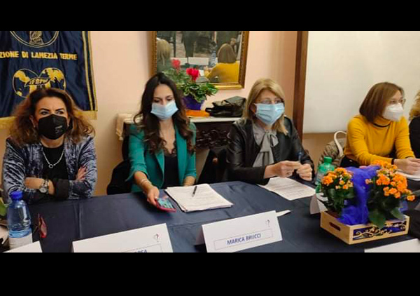 'Noi ci Siamo', Fidapa Lamezia dice no alla violenza sulle donne