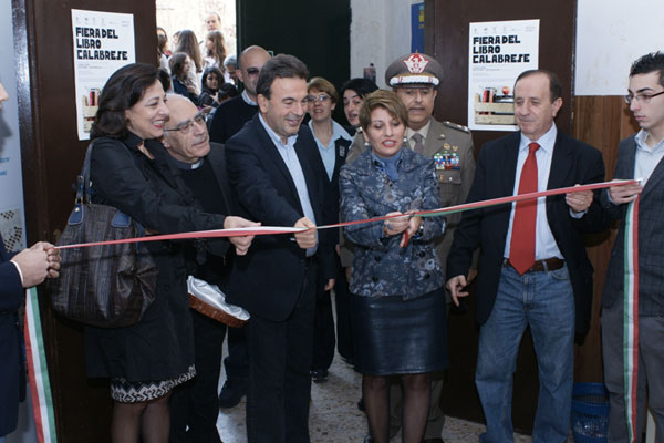 Lamezia, inaugurata la quarta edizione della fiera del libro calabrese