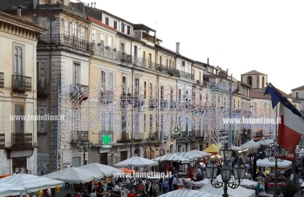 Lamezia, fiere patronali: approvate planimetrie per aree interessate, si attende l’ok per bancarelle su corso Numistrano