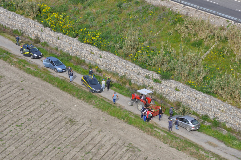 Controlli Guardia di finanza nel settore agricolo a Crotone, "nessuna irregolarità"