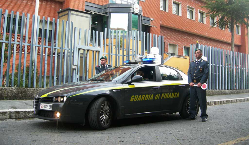 Scoperti 4 giovani che lavoravano in nero in ristorante a Vibo Marina