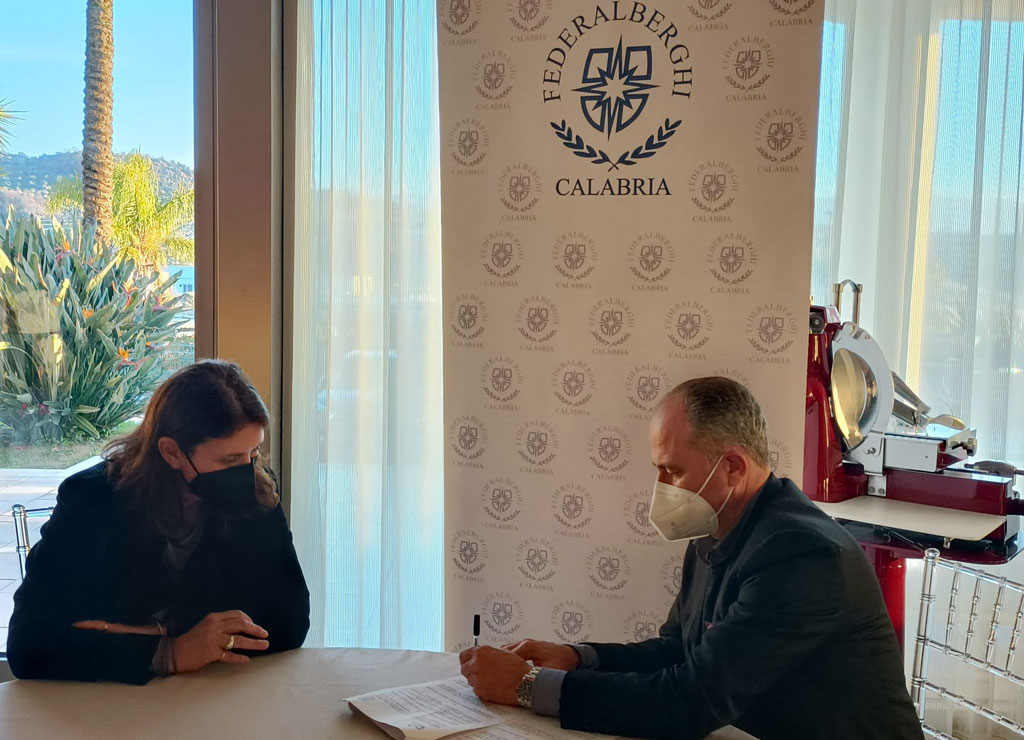 Lamezia, Federalberghi e associazioni Antiracket e Antiusura insieme per contrastare aggressione mafie al comparto turistico alberghiero calabrese
