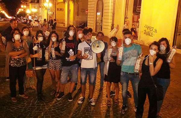 flsh-mob-1-aria.jpg