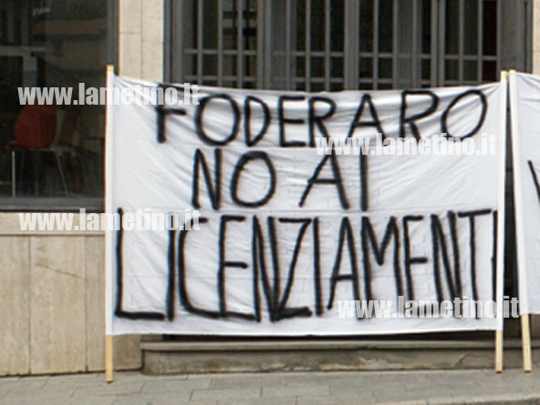Lamezia: Terzo giorno di protesta per dipendenti Foderaro