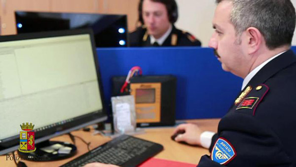 Divulgava immagini di minori abusati, arrestato 32enne nel reggino