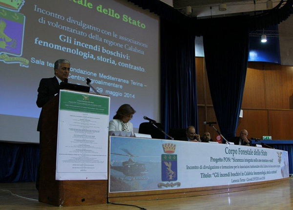 Lamezia: Presentato progetto educativo della Forestale su lotta a incendi
