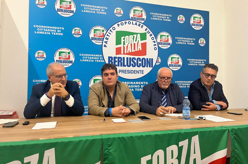 Lamezia, riunione di Forza Italia: "A lavoro per un centrodestra compatto alle comunali"