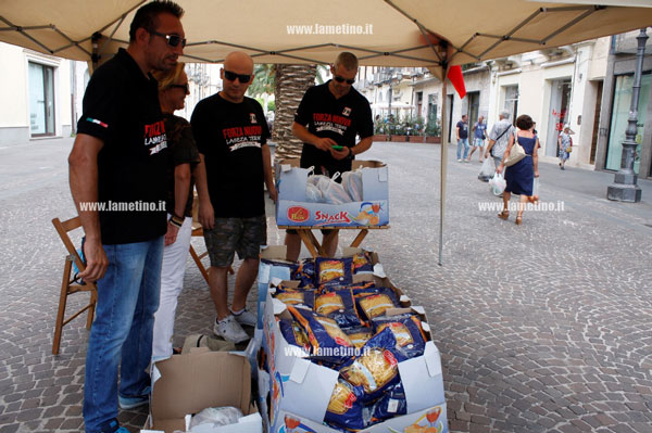 Forza Nuova, distribuita pasta ai lametini contro carovita