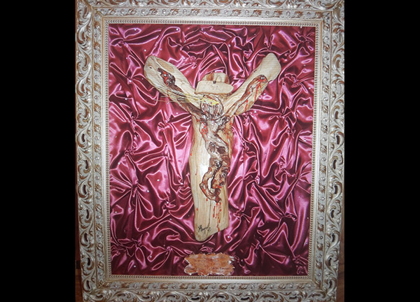 L’artista lametino Raffaele Mazza dona al Papa una scultura