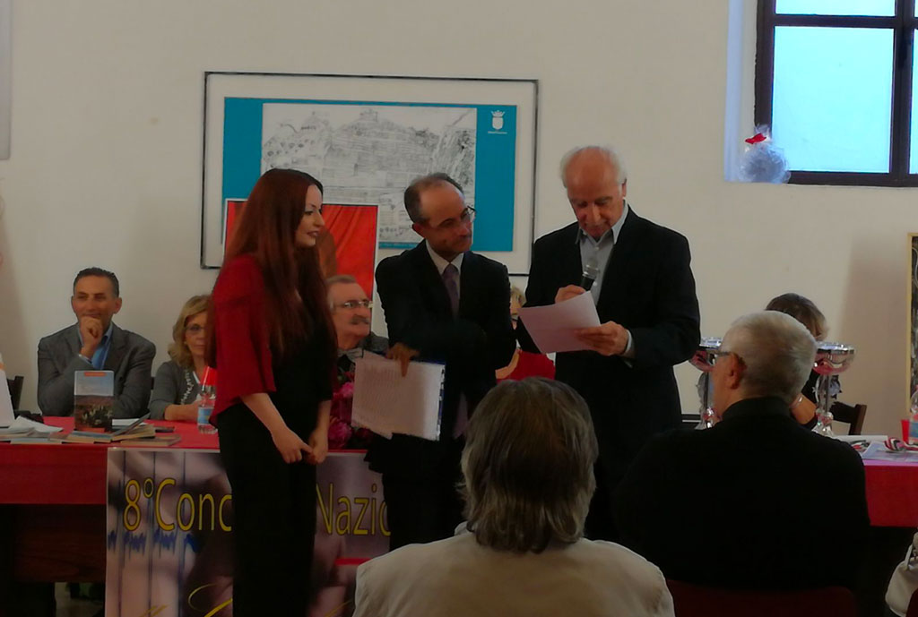 Menzione speciale per la lametina Simona Barba Castagnaro a concorso di poesia e narrativa 