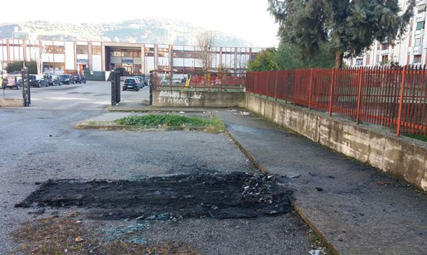 In fiamme auto assessore comunale di Cosenza 