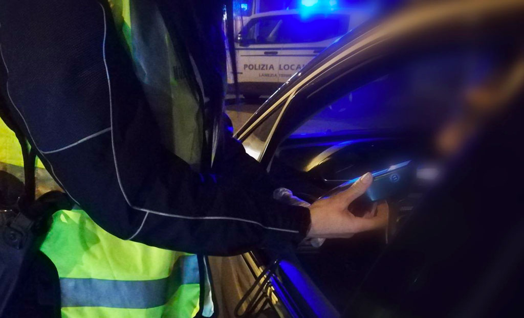Lamezia, intensificati controlli Polizia Locale: 5 patenti ritirate e 3 denunce per guida in stato di ebbrezza
