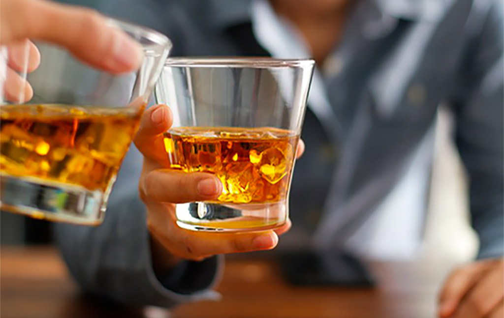 L’allarme del Garante Marziale per la somministrazione di alcol a minorenni