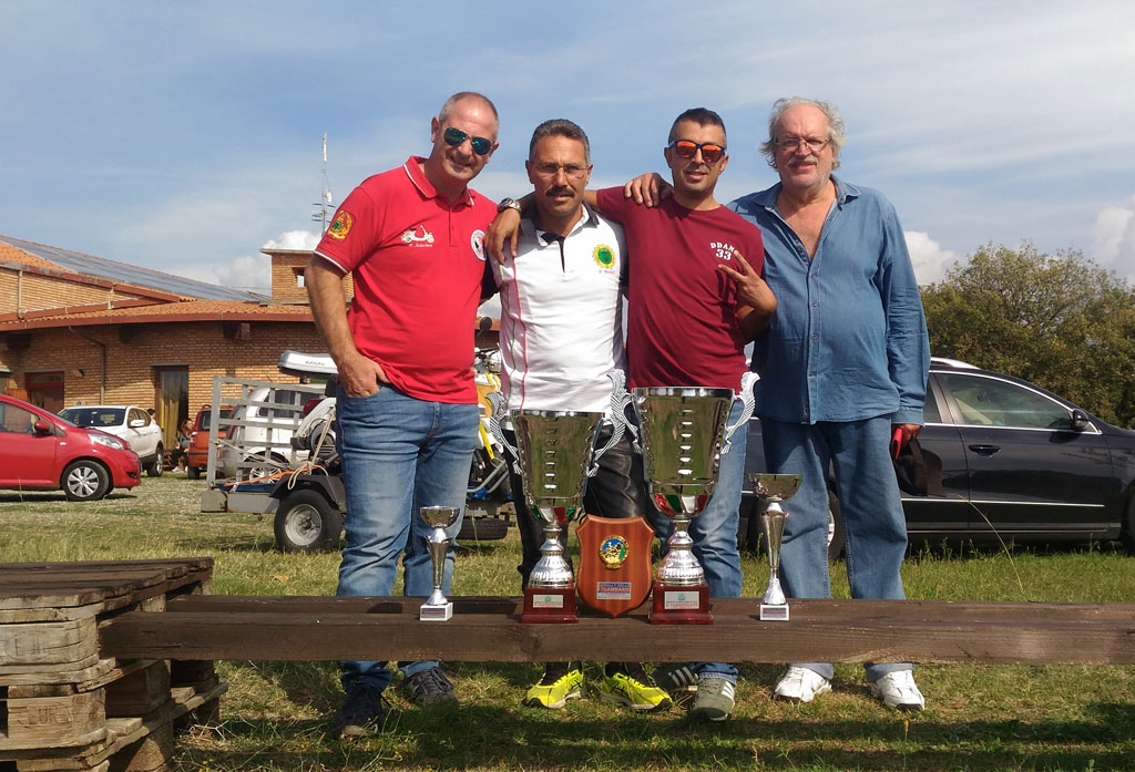 Doppio podio per il Vespa club Lamezia al campionato regionale di regolarità 2017