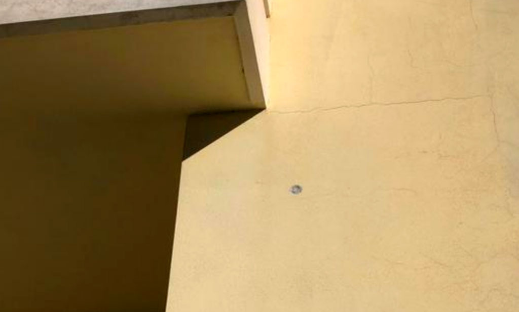 Colpi di revolver contro palazzina nel vibonese, indagini