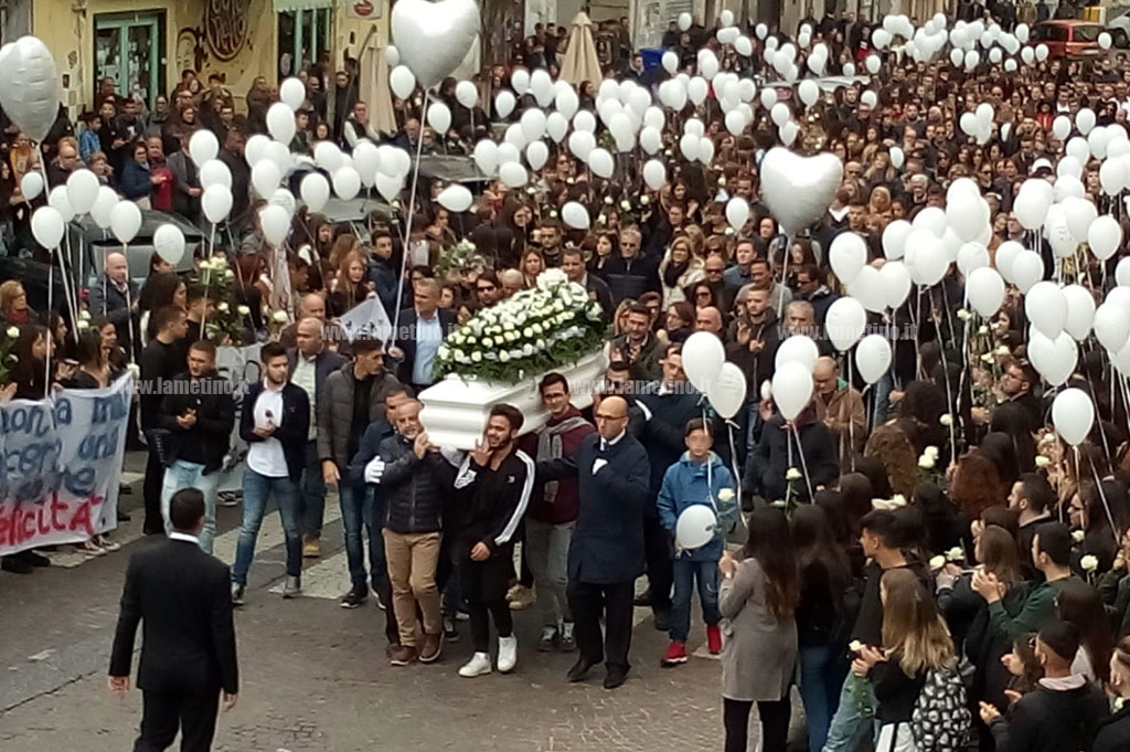foto-corteo-191118.jpg