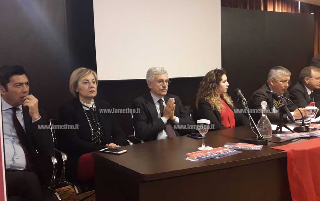 Europee, Massimo D'Alema chiude campagna elettorale di Articolo 1 -Mdp a Catanzaro