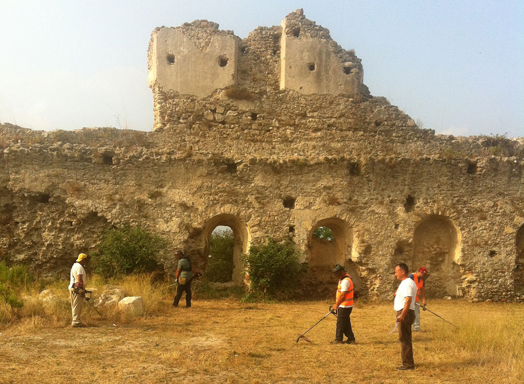 Lamezia, rinnovo trimestrale manutenzione del verde a Eco Sud - Malgrado Tutto - Lamezia Libera per 48mila euro