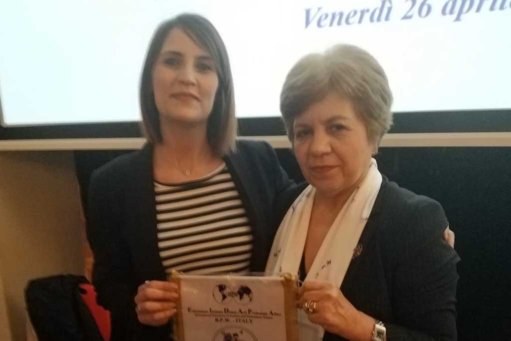 Enza Galati (Fidapa Lamezia): "Garantire i supporti necessari alle donne in attesa affette da sclerosi multipla"