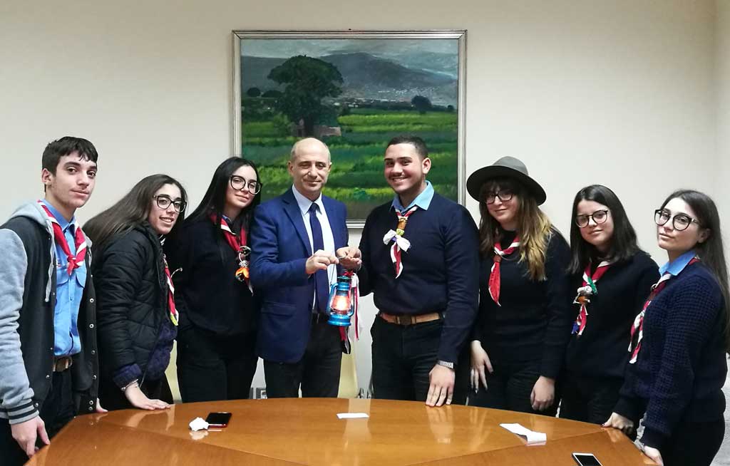 Lamezia, consegnata 'Luce della Pace di Betlemme' alla città per il suo 51esimo anniversario