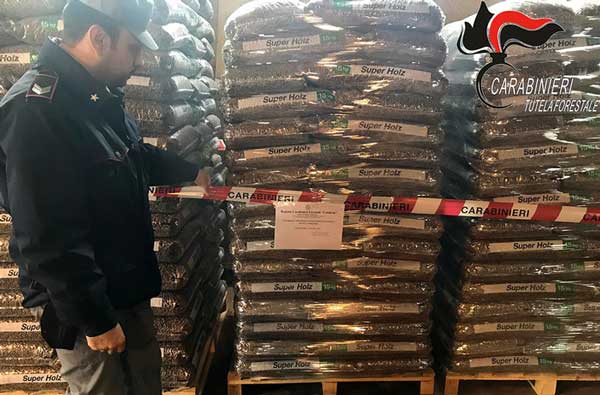Fabbrica abusiva di pellet scoperta nel cosentino, tre denunce