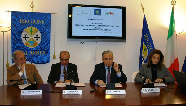 Regione, assessore Fedele: “Bando di 3 milioni per consorzi d’internazionalizzazione”