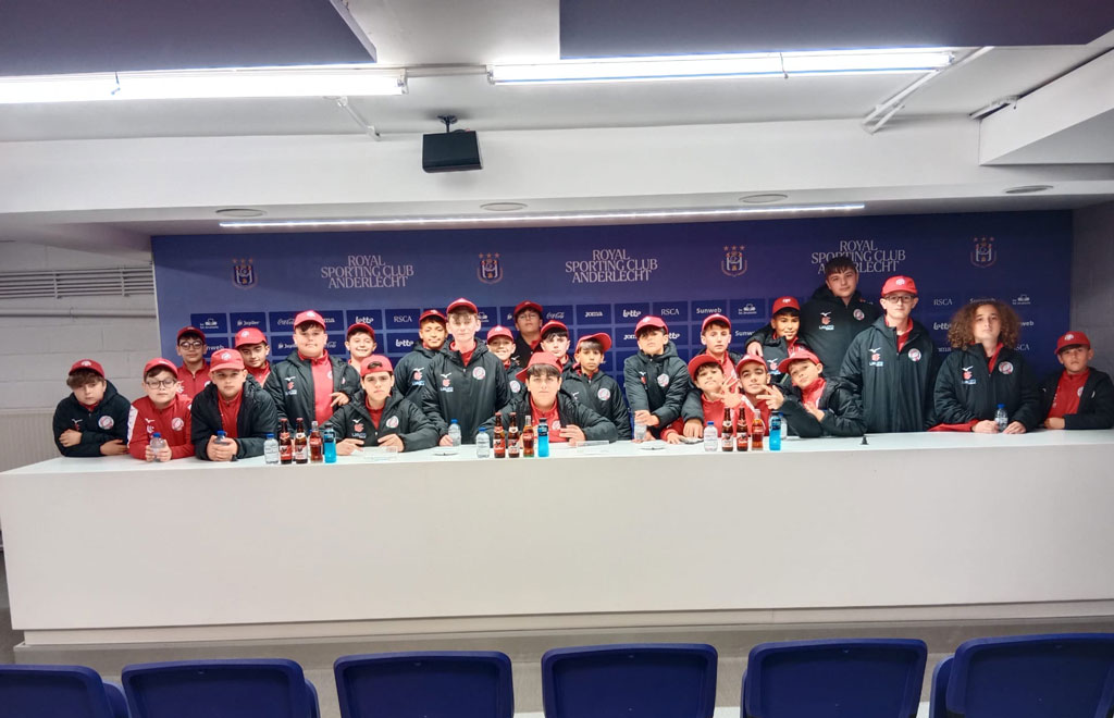 foto-ragazzi-scuola-calcio_2d80d.jpg