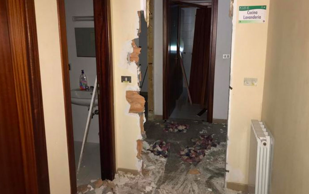 foto-saccheggio-motta-s-giovanni.jpg
