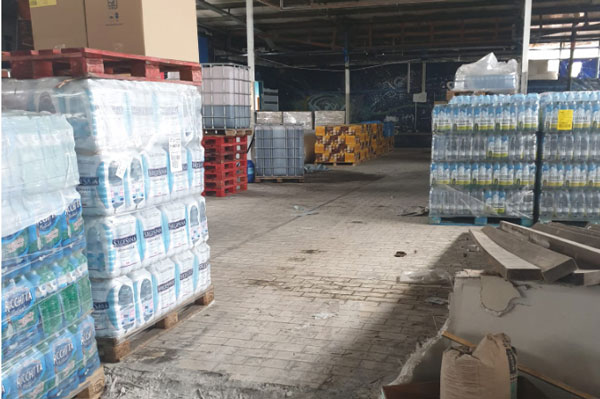 Lamezia, sequestrati 25mila litri di vino e 50mila bottiglie d'acqua