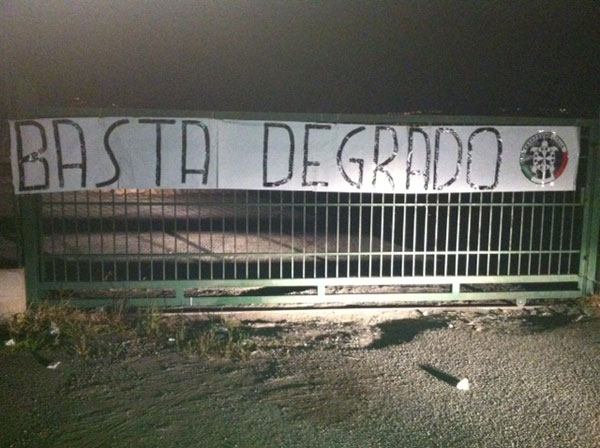 Lamezia: Casapound, decine di striscioni contro il degrado