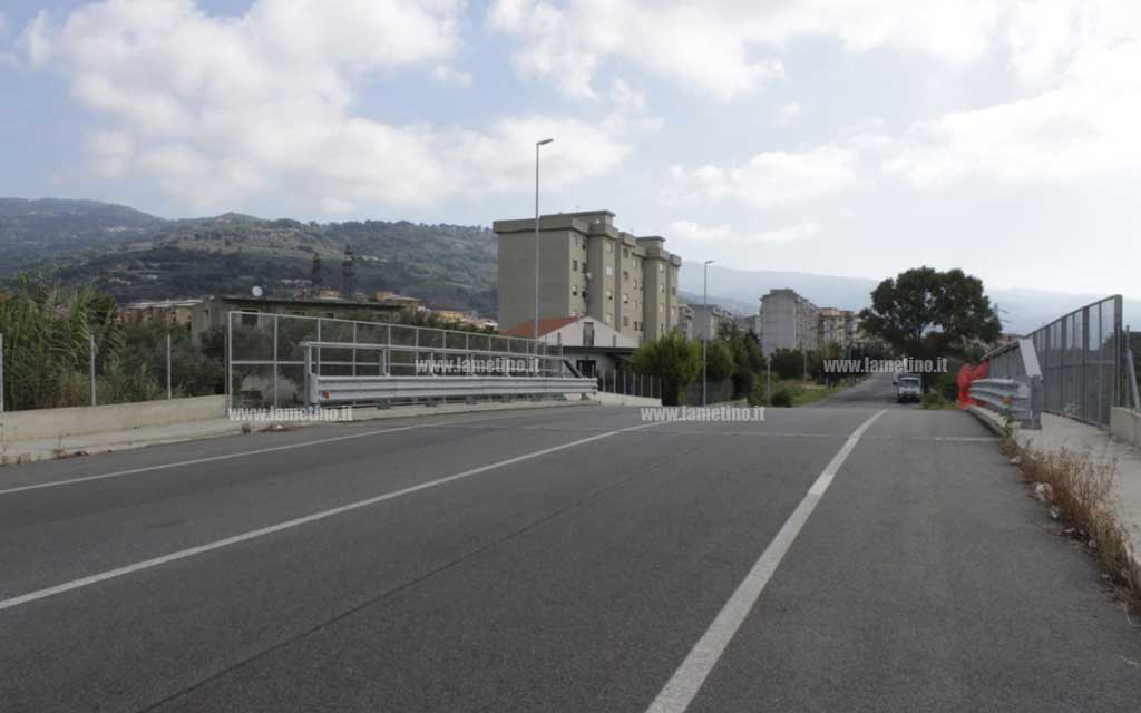Lamezia, nuova segnaletica stradale dopo apertura nel tratto tra via delle Rose e via Michele Nicotera
