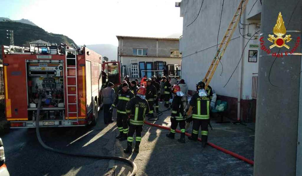foto-vigili-del-fucoo-1.jpg