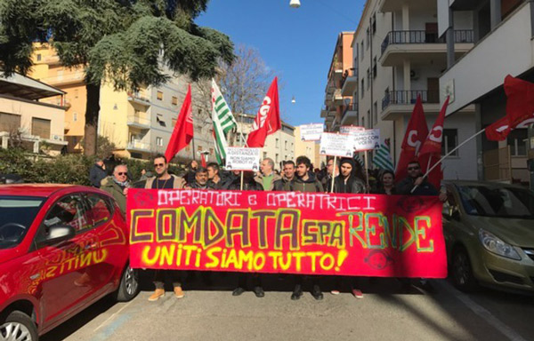Sciopero settore telecomunicazioni: sit-in davanti sedi di Confindustria Catanzaro, Reggio e Cosenza