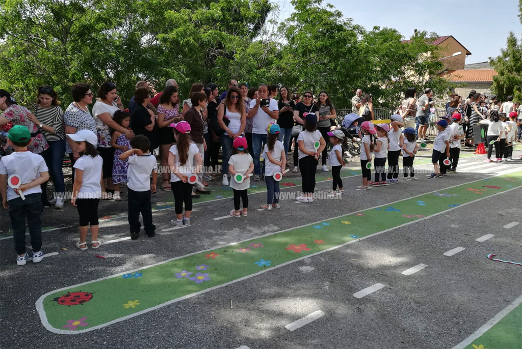 Lamezia, inaugurata nuova pista ciclabile aperta a tutti i bambini al quartiere Bella